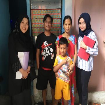 Kunjungan pertama Ibu Utyarti